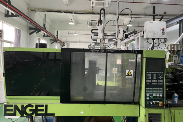 https://www.steprapid.com/wp-content/uploads/2016/11/Injection-Molding-Line-1-600x400.png