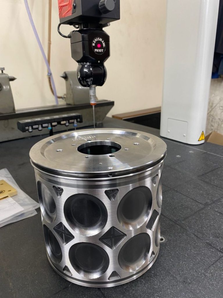 high precision CNC machining parts CMM inspection and quality control