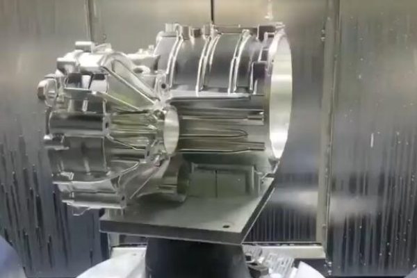 The world class quality 5 axis CNC machining for engine housing power sport